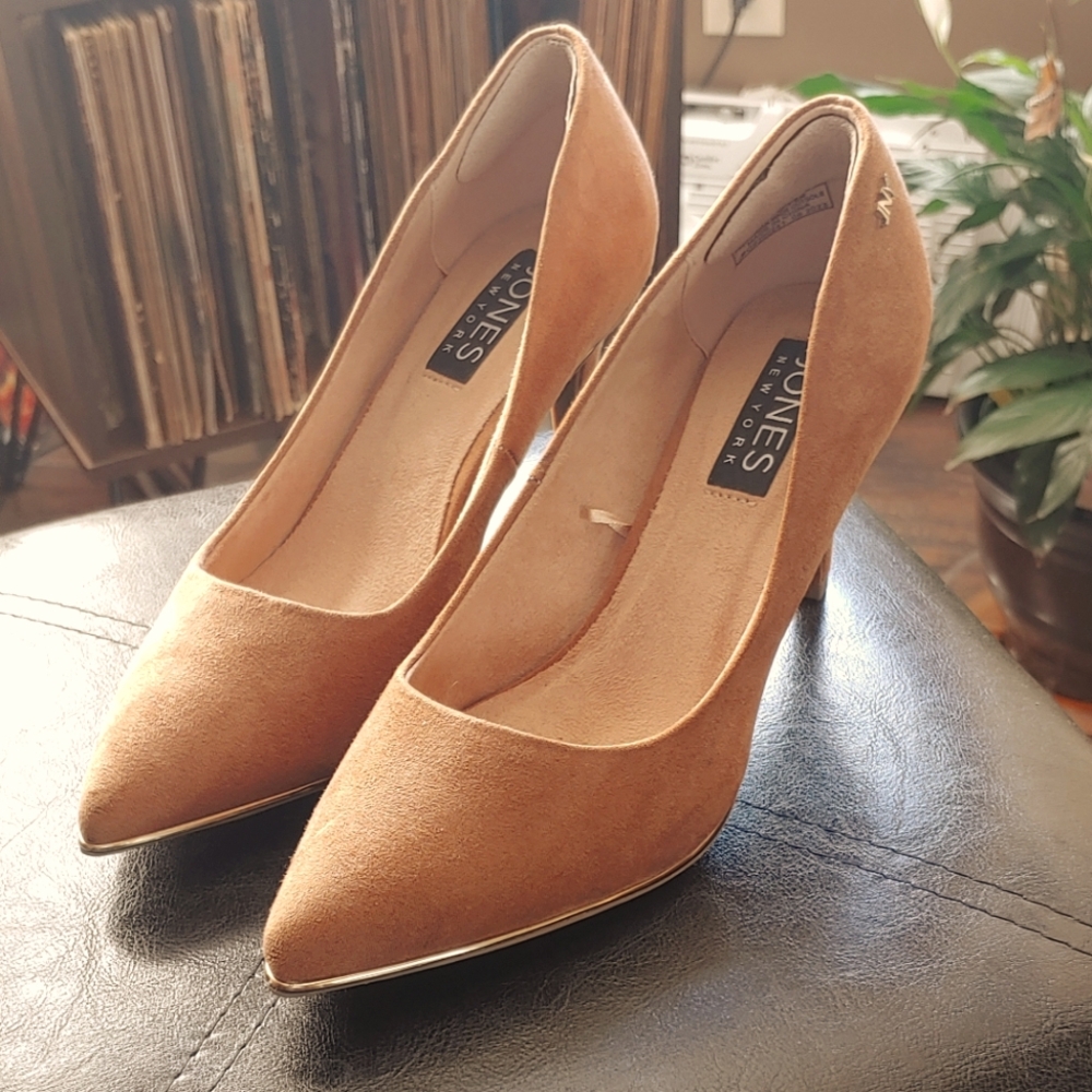 Never worn shoes